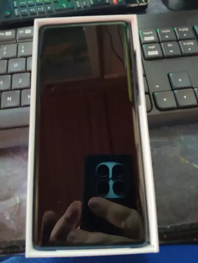 NUEVO XIAOMI REDMI NOTE 15 5G VENDO O PERMUTO - miniatura 1