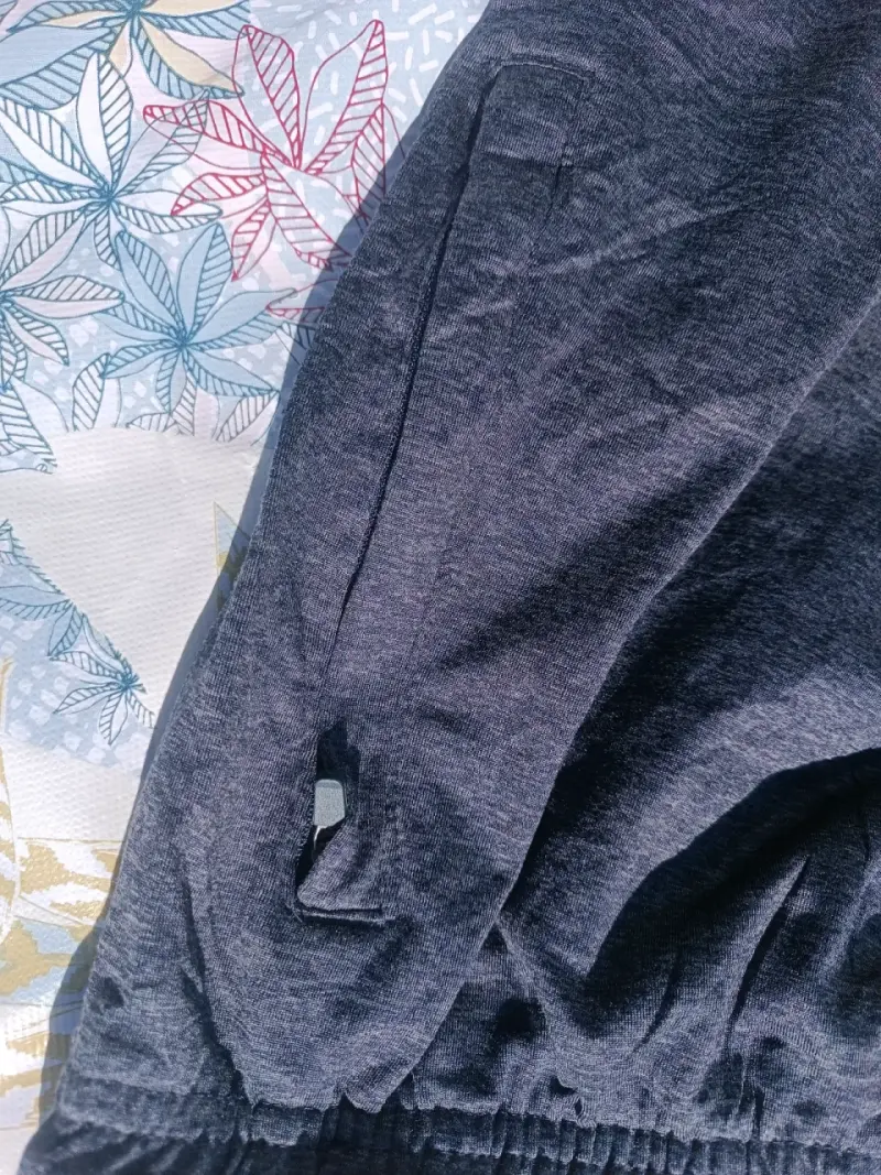 Buzo Athletic Works talla XL - 4