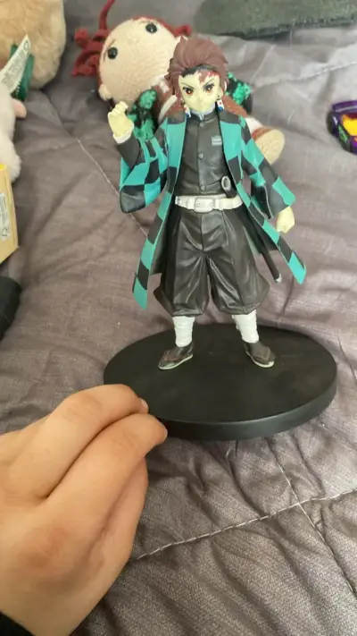 Figura de acción Tanjiro Kamado Demon Slayer - miniatura 1