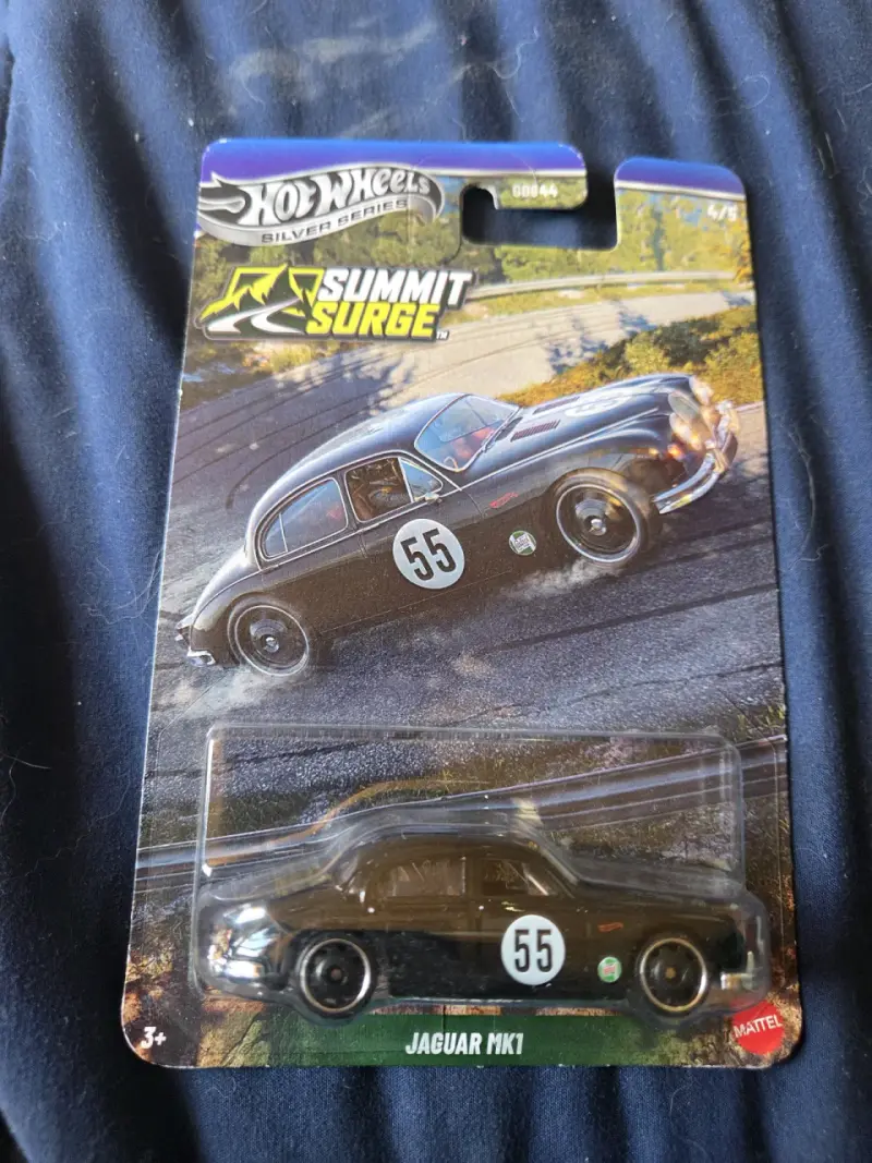 Auto de colección Hot Wheels Jaguar MK1 - 1