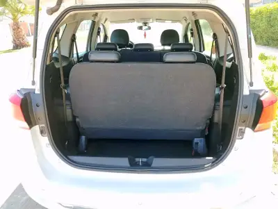 Chevrolet Spin 2019 en buen estado - miniatura 5