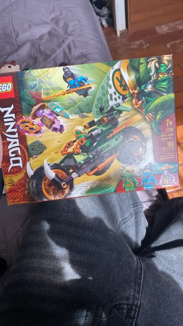 Set LEGO Ninjago Jungle Chopper 71745 - 2