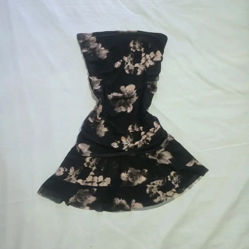 Vestido strapless Opposite