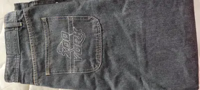 Jeans negros bordados Zoo York para hombre - miniatura 2