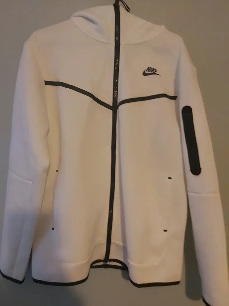 Chaqueta deportiva blanca Nike con capucha - 5