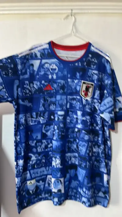 Camiseta de fútbol Japón Anime Adidas - miniatura 1