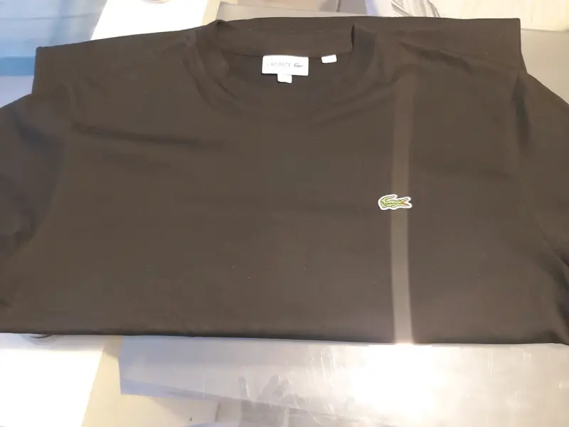 Polera Negra Lacoste Classic Fit - 4