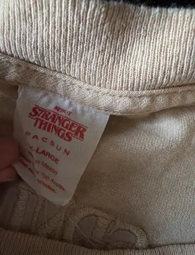 Polera Stranger Things PacSun Talla L - miniatura 3