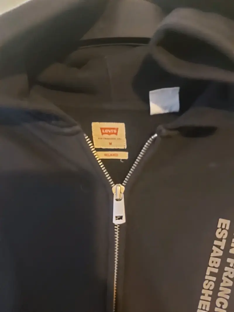 Polerón con capucha Levi's negro con cierre - 3