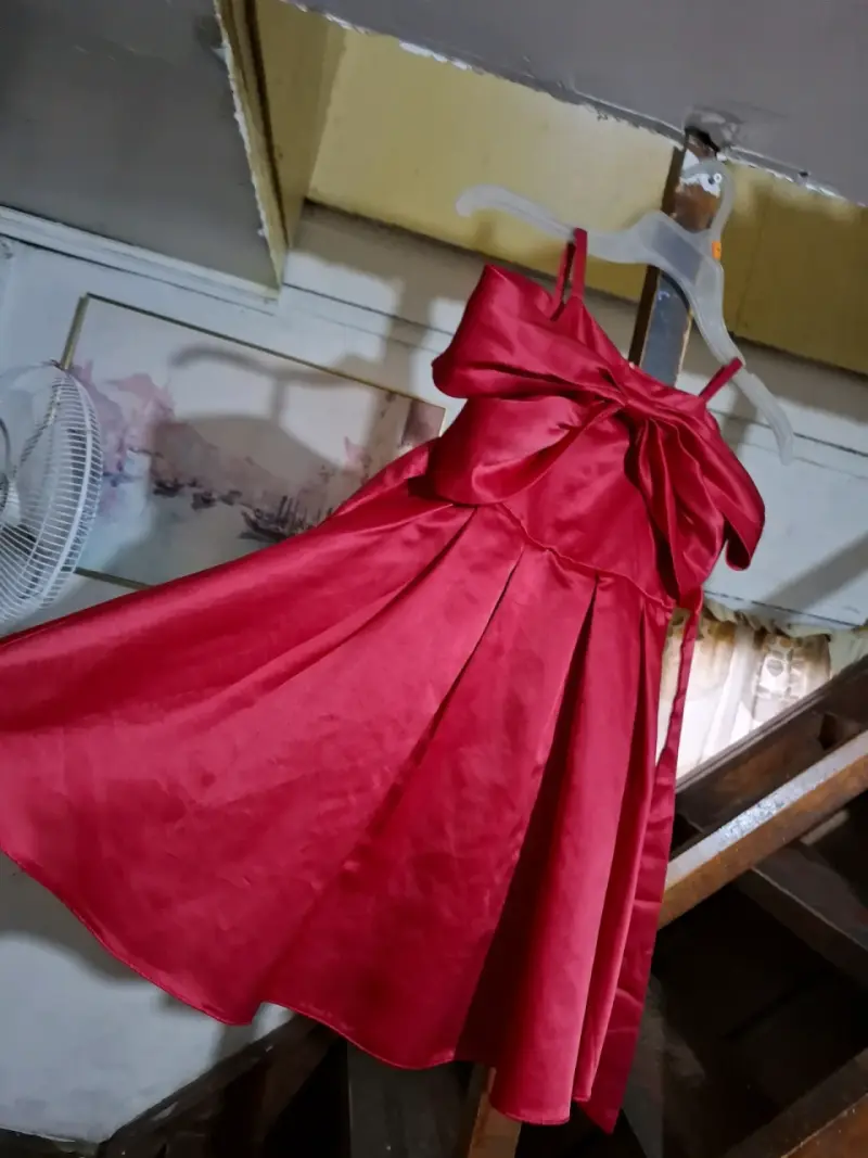Vestido de fiesta rojo para niña con lazo - 1