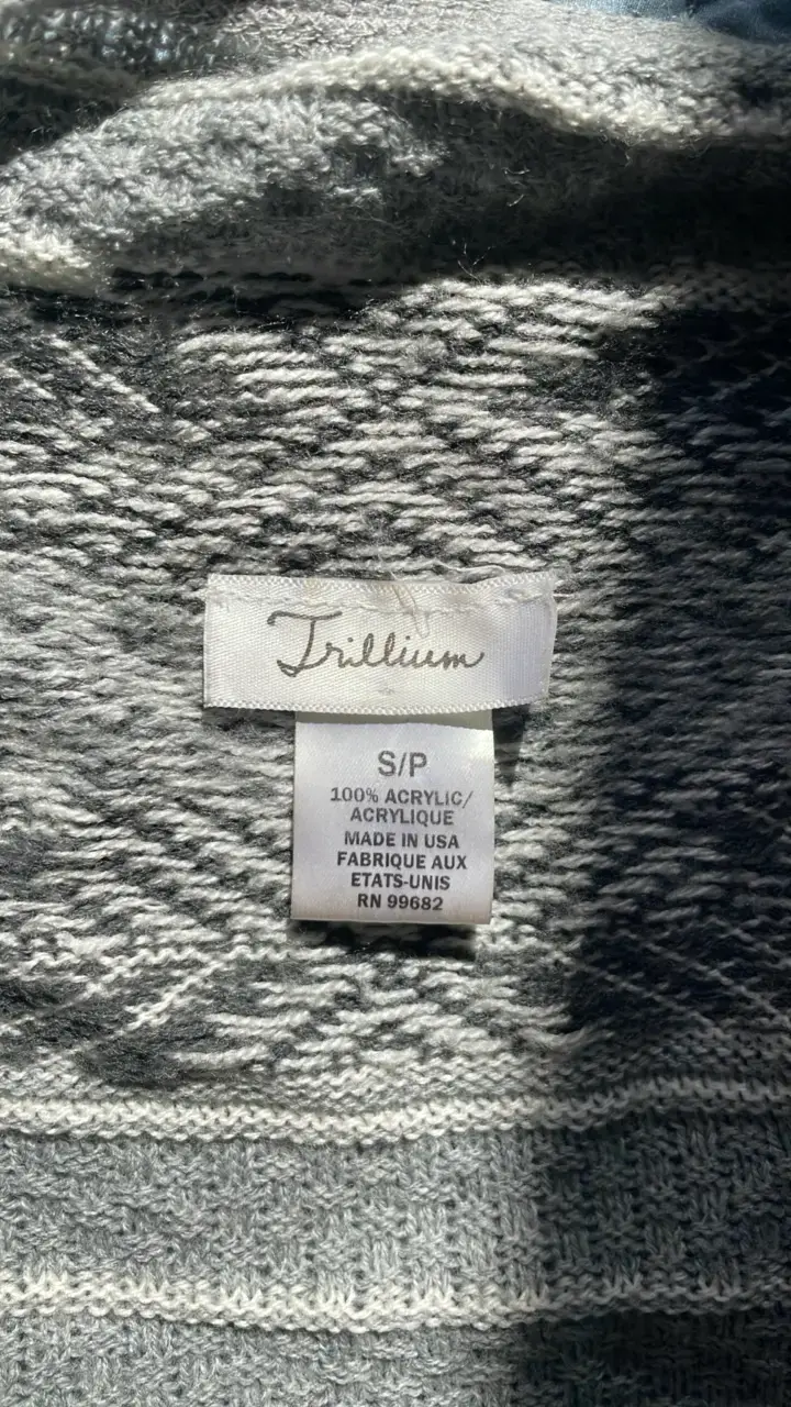 Tapado gris con diseño étnico Trillium - 2