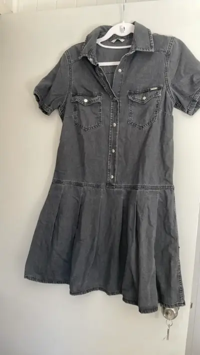 Vestido camisero de mezclilla gris Orsay - miniatura 1