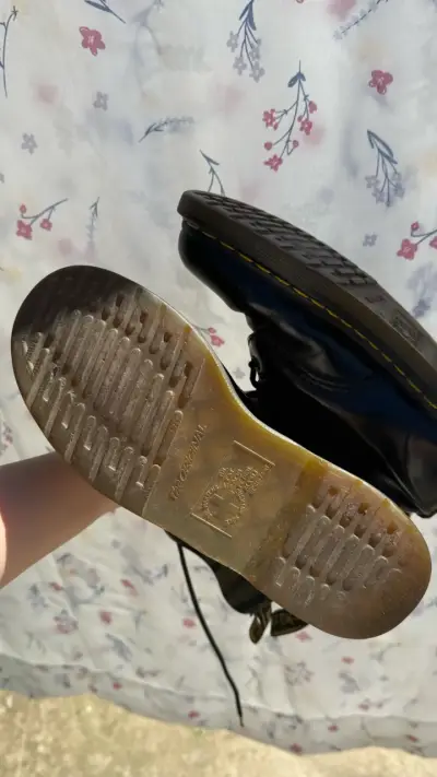 Dr Martens clásicas 1460 - miniatura 4
