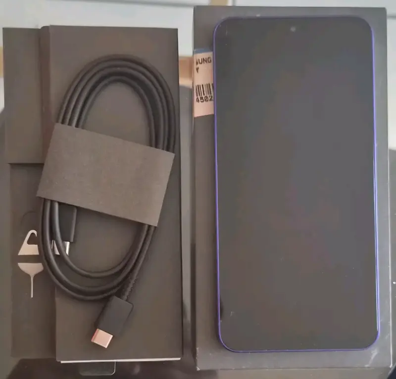 Smartphone Samsung Galaxy S25Azul Navy - 2