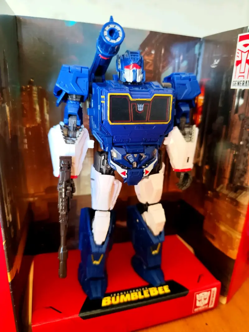 Figura Transformers Soundwave Studio Series 83 - 1