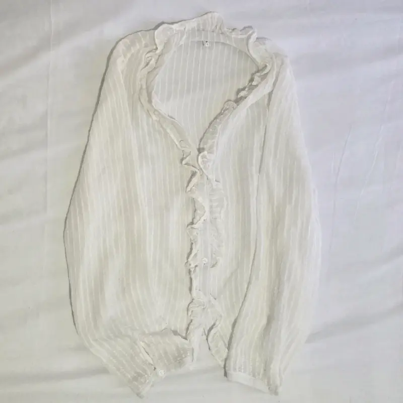 Blusa Blanca con Volantes - 2