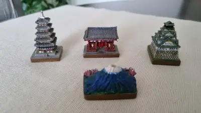 Set de miniaturas de monumentos japoneses - miniatura 2