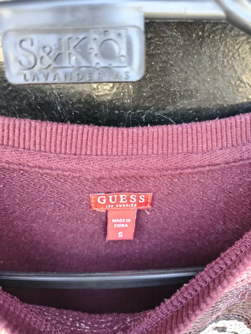 Polerón Guess burdeos con lentejuelas - 2
