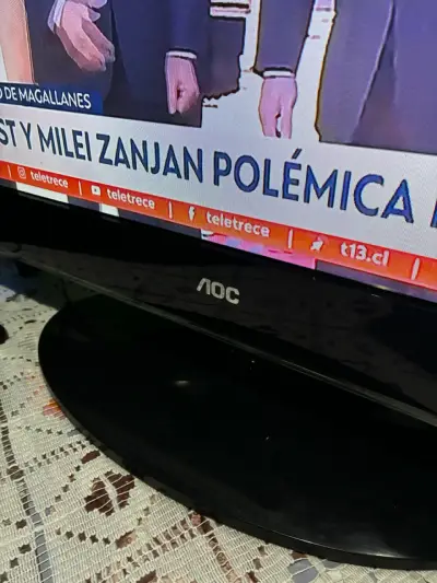Televisor LED AOC 32 pulgadas HD - miniatura 3