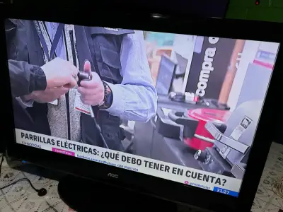 Televisor LED AOC 32 pulgadas HD - miniatura 4