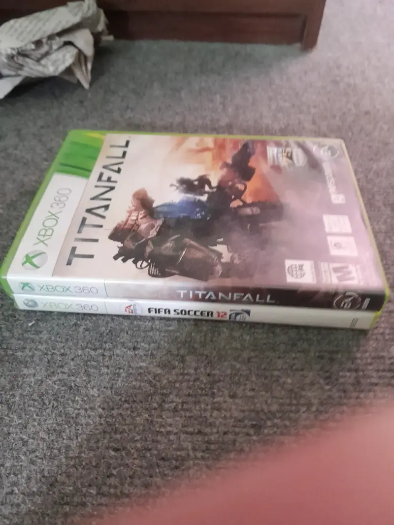 pack de Juegos Xbox 360 Titanfall y FIFA Soccer 12 - 3