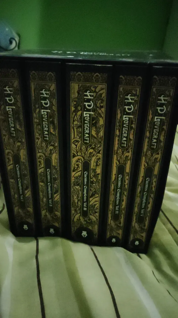 Colección de libros H.P. Lovecraft en estuche - 2