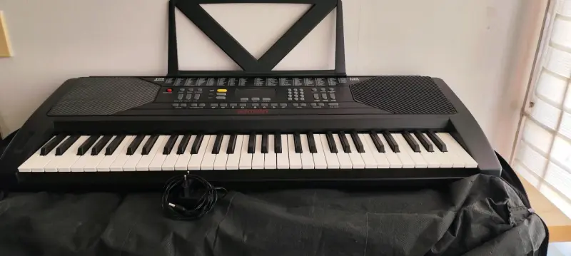 Teclado electrónico Bontempi con 100 voces - 1