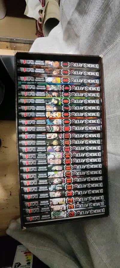 Colección completa de mangas Demon Slayer en caja especial - miniatura 3