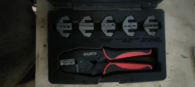 Kit de Crimpado Würth con Matrices Intercambiables