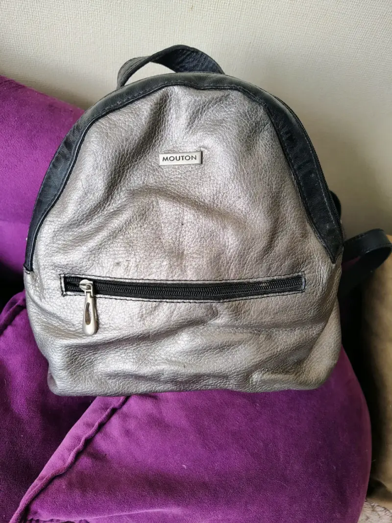Mochila de cuero Mouton plateada