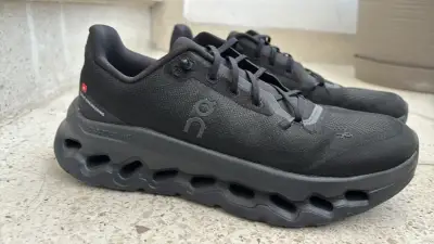 Zapatillas deportivas negras On Cloudtilt - miniatura 3