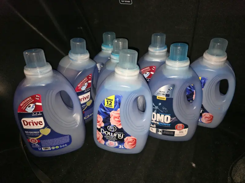 Detergentes líquidos 3L Omo, Drive, Ariel y Downy - 1