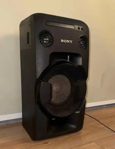 Parlante Sony con luces LED y Bluetooth - miniatura 2