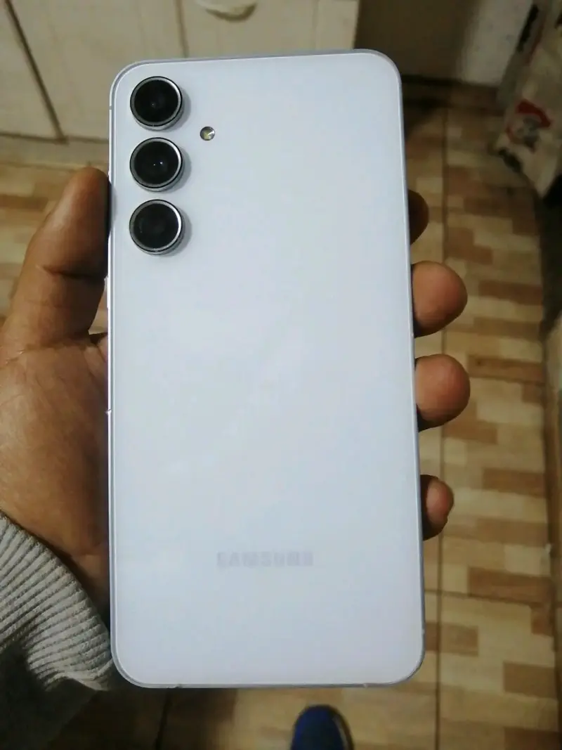 Samsung Galaxy A55 5g en buen estado