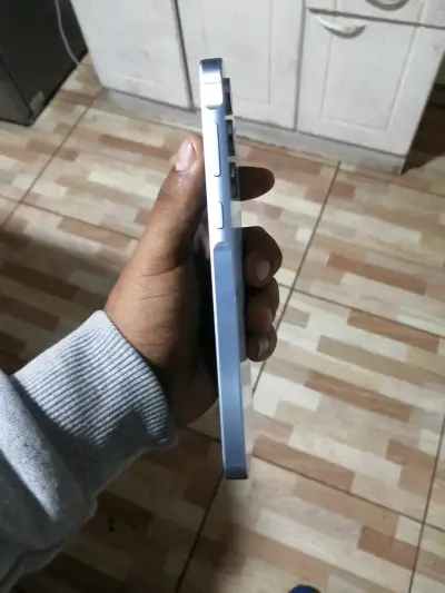 Samsung Galaxy A55 5g en buen estado - miniatura 4