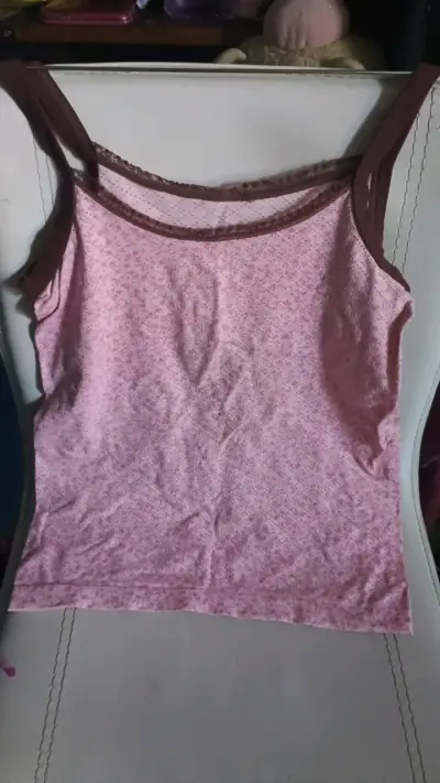 Polera sin mangas rosada con encaje cafe - miniatura 1
