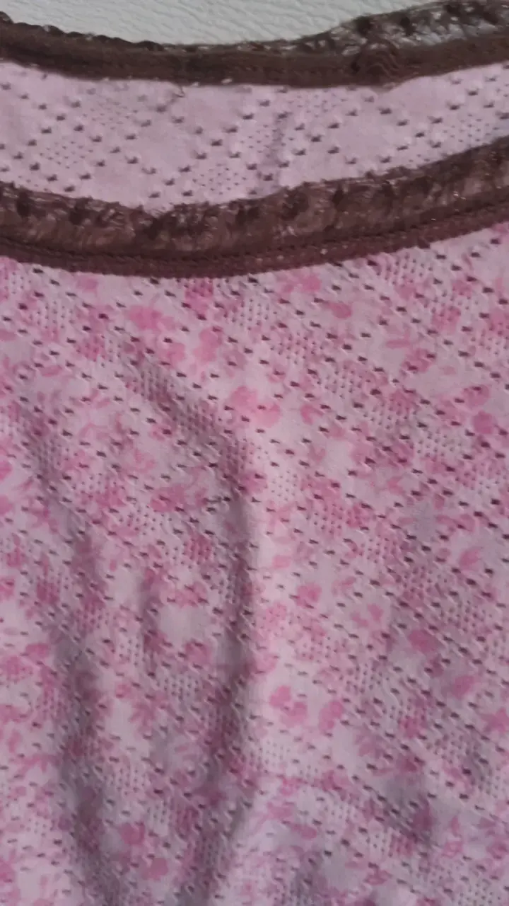 Polera sin mangas rosada con encaje cafe - 3
