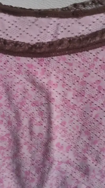 Polera sin mangas rosada con encaje cafe - miniatura 3