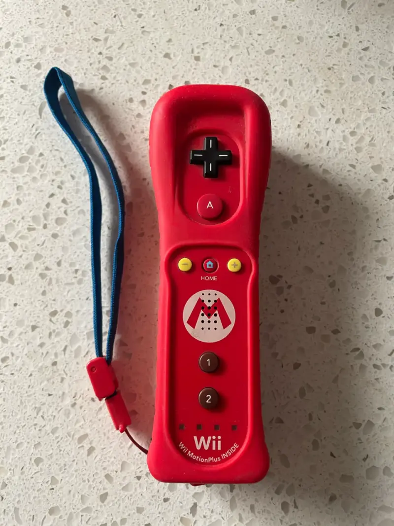 Control remoto Wii MotionPlus rojo edición Mario