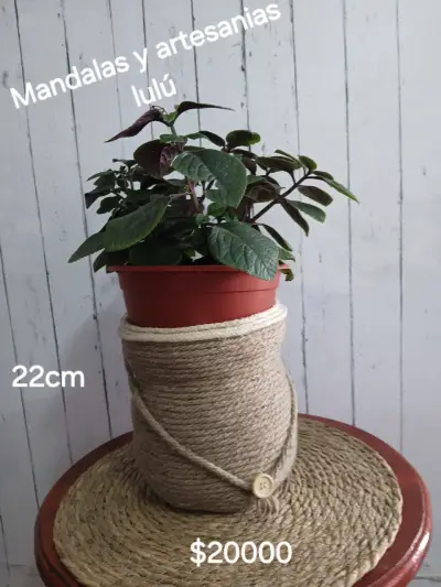 Organizador rústico de yute con tapa 20cm - miniatura 1
