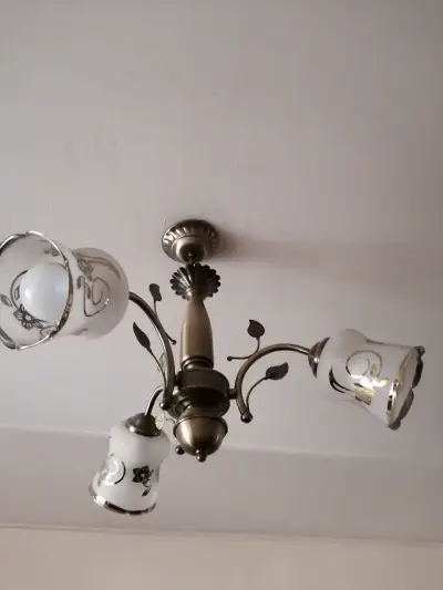 Lámpara de Techo Vintage con Tulipas Decorativas - miniatura 3
