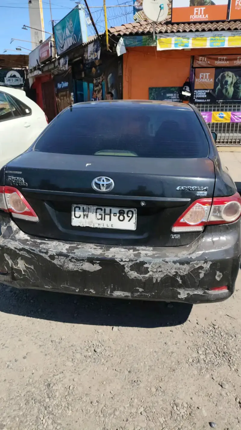 Toyota Corolla 2011 en buen estado - 2