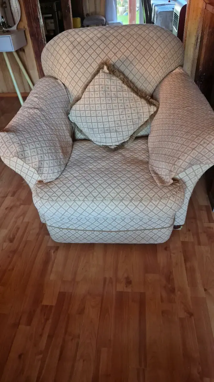 Sofá beige. - 2