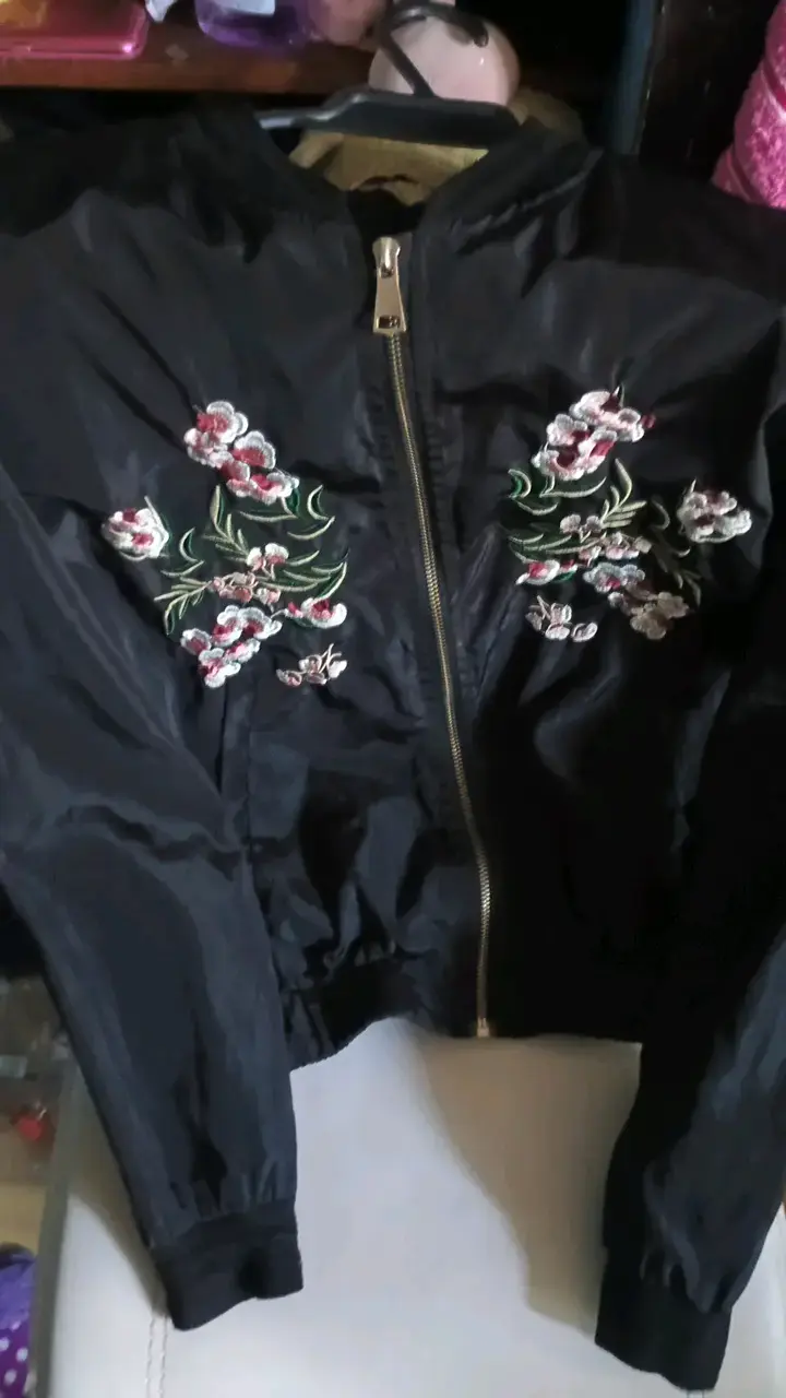 Chaqueta negra bordada Magic Fashion - 1