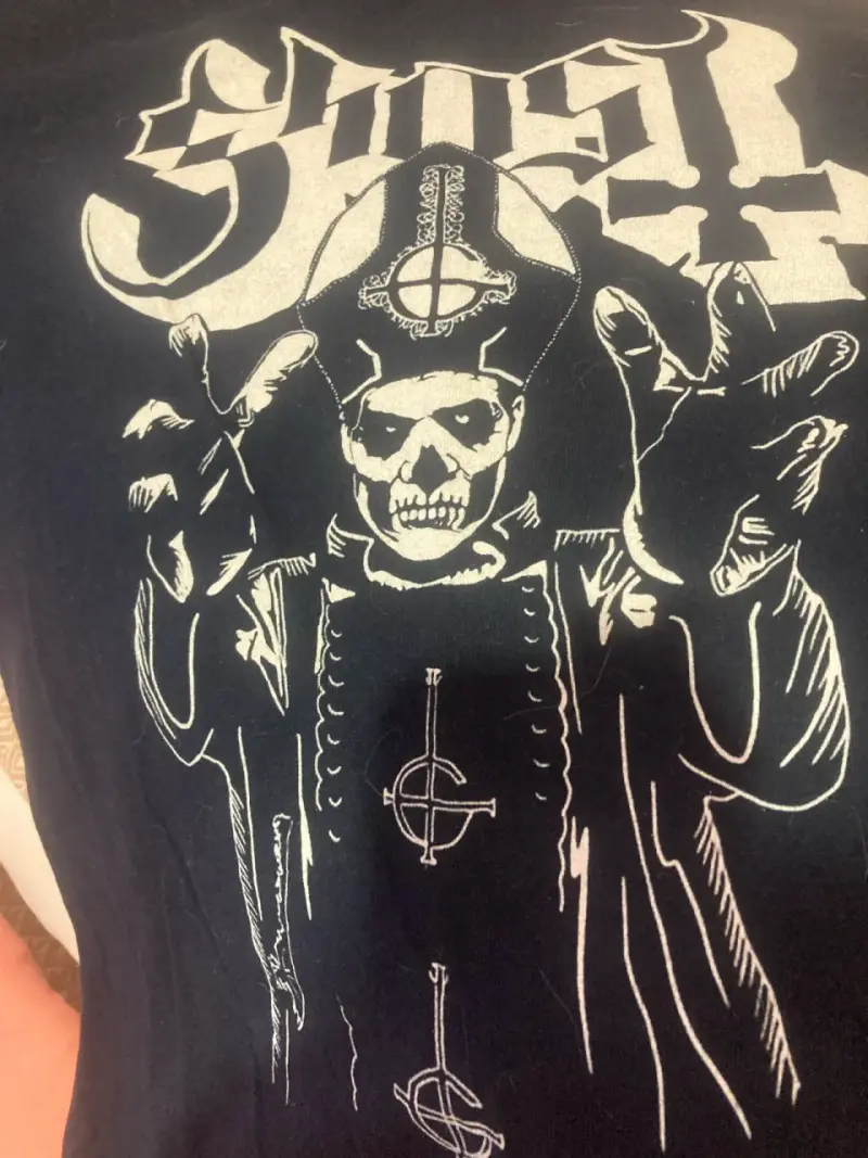 Polera de banda Ghost diseño esqueleto - 2