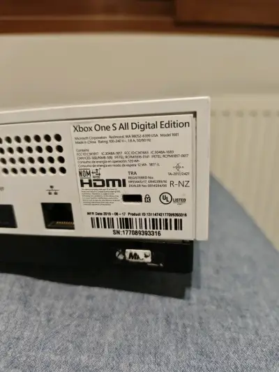 Xbox One S All Digital Edition - miniatura 6