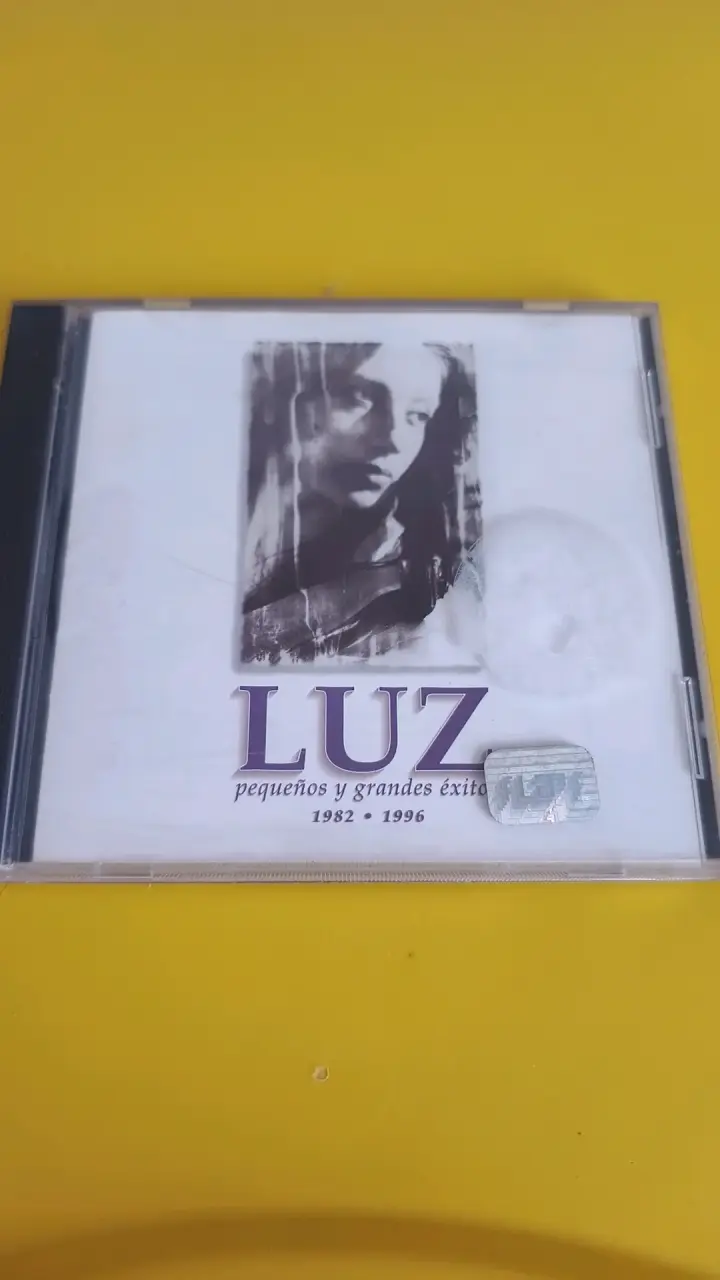 CD Luz Pequeños y Grandes Éxitos 1982-1996 - 1