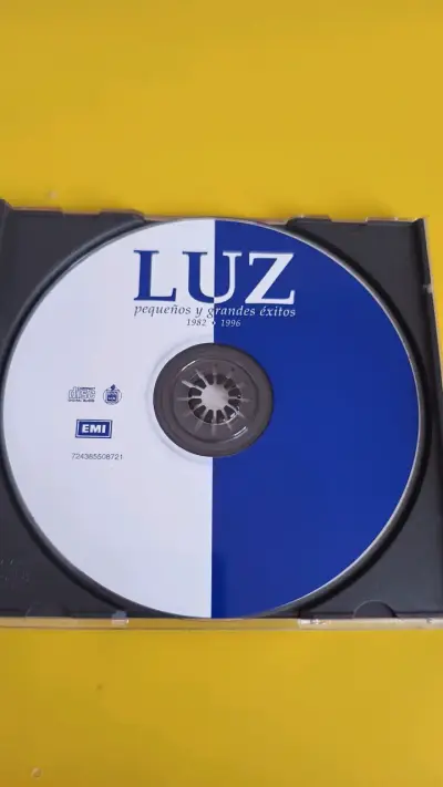 CD Luz Pequeños y Grandes Éxitos 1982-1996 - miniatura 3