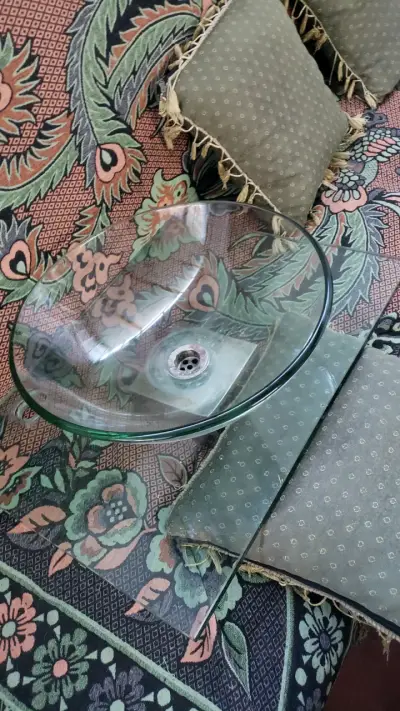 Lavamanos de vidrio con pedestal metálico - miniatura 1