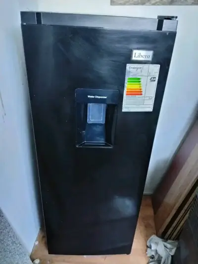 Refrigerador Libero con dispensador de agua - miniatura 1